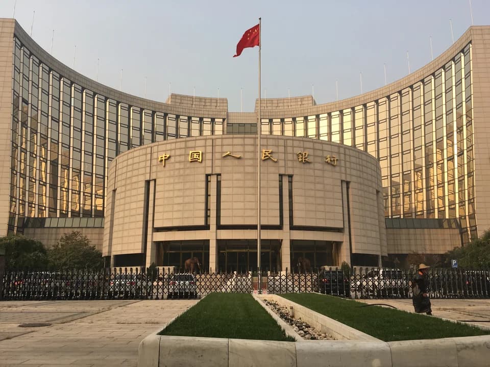 Ludowy Bank Chin zwiększa rezerwy złota. Inwestorzy monitorują globalne ceny
