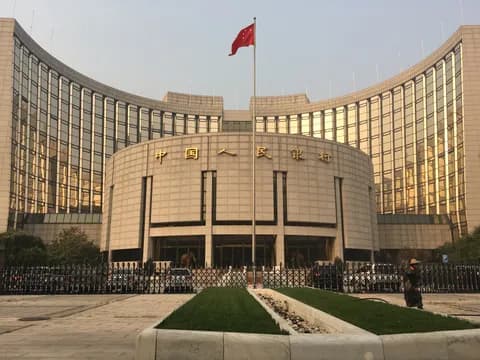Ludowy Bank Chin zwiększa rezerwy złota. Inwestorzy monitorują globalne ceny
