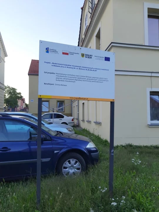 Unia Europejska wprowadza nowe opłaty celne. Zakupy spoza UE będą droższe.