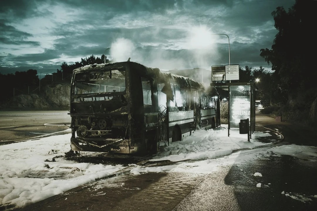 Wypadek autobusu we Wrocławiu. Śledztwo prokuratury i odpowiedzialność OC